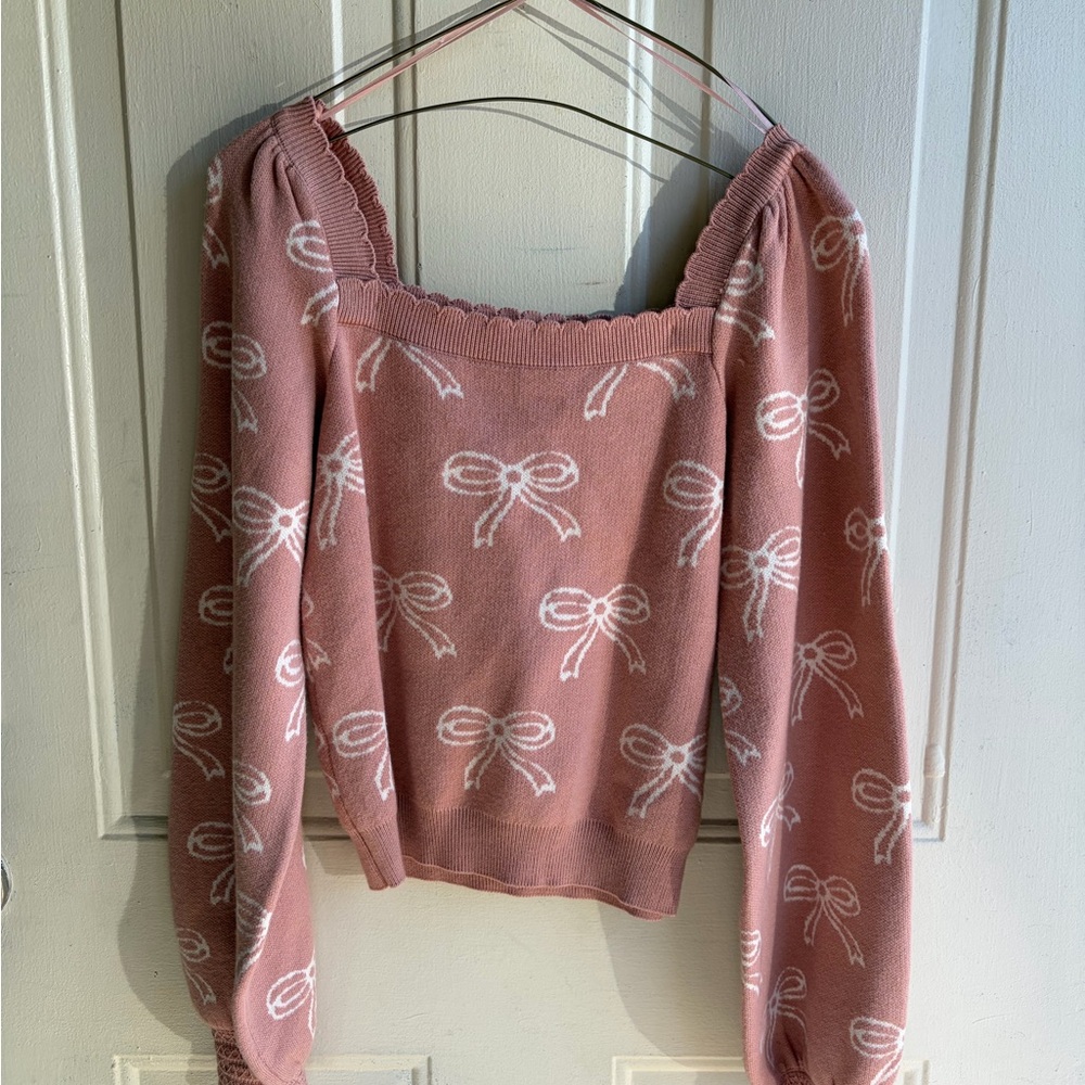 Willow & Wind Pink Sweater Small S with Bow Pattern Romantic Feminine Girly
